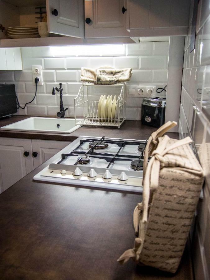 Feliz Apartman Gyula Buitenkant foto